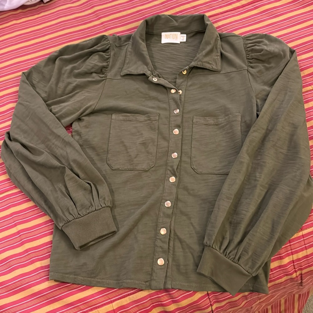 Nation army green snap font shirt